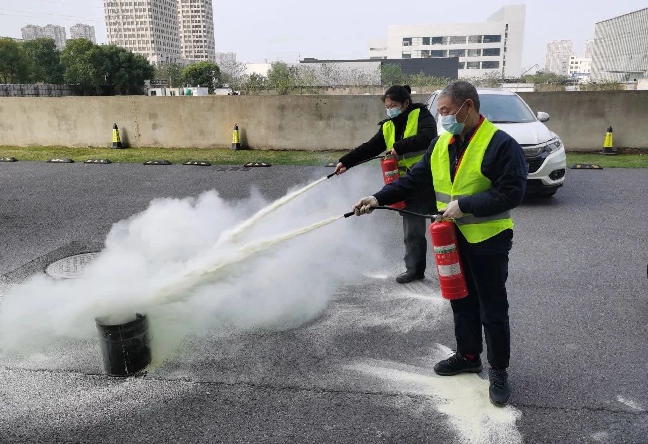 95bf8cc78100658bba9dd55dd9cbece4.jpg 95bf8cc78100658bba9dd55dd9cbece4.jpg