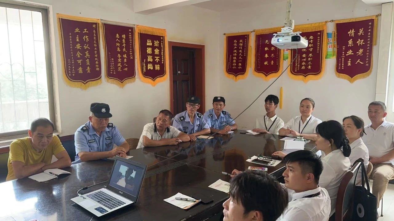 75f36140cf3bc46b7bc4b55370db372c.jpg 75f36140cf3bc46b7bc4b55370db372c.jpg